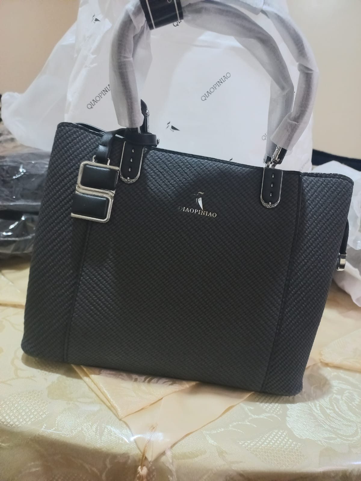 Women's handbag