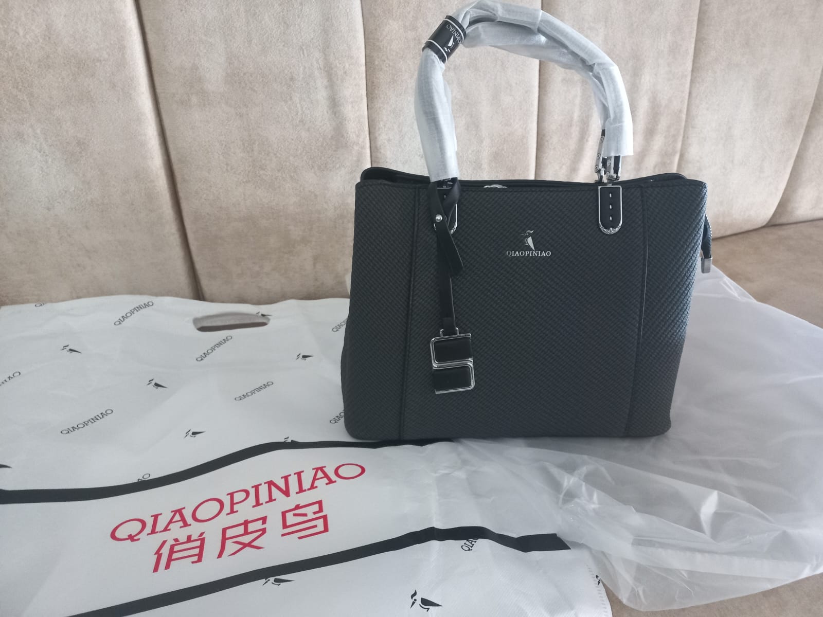 Women's handbag