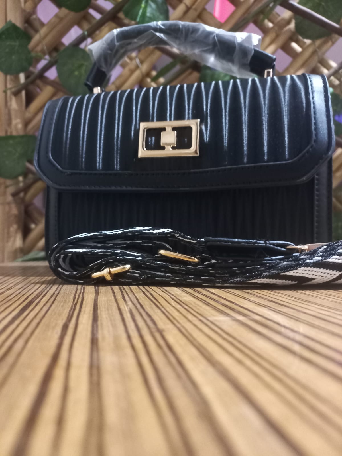 Women's handbag